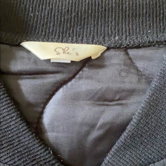 She’s tufted bomber - Picture 2 of 2